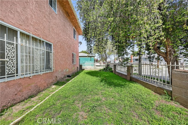 Detail Gallery Image 61 of 75 For 223 N Chester, Compton,  CA 90221 - – Beds | – Baths