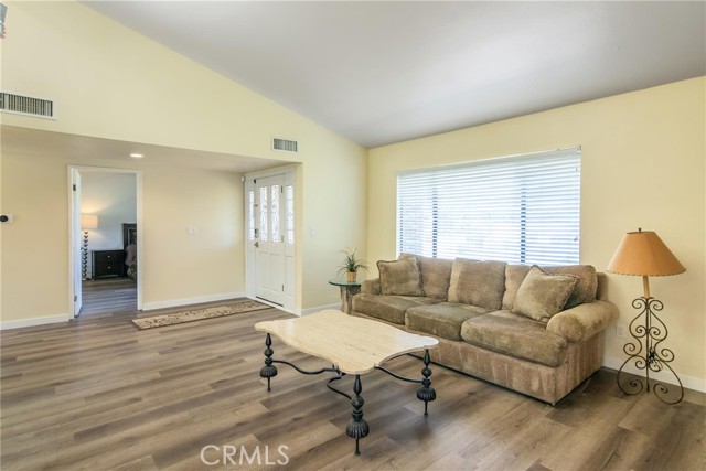 Detail Gallery Image 31 of 58 For 16970 Blanche Pl, Granada Hills,  CA 91344 - 5 Beds | 3 Baths