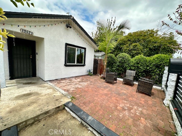 Detail Gallery Image 3 of 18 For 10621 Kalmia St, Los Angeles,  CA 90002 - 4 Beds | 2 Baths