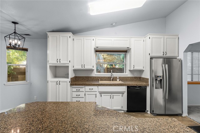 Detail Gallery Image 14 of 61 For 493 Autumn Gold Dr, Chico,  CA 95973 - 4 Beds | 2 Baths