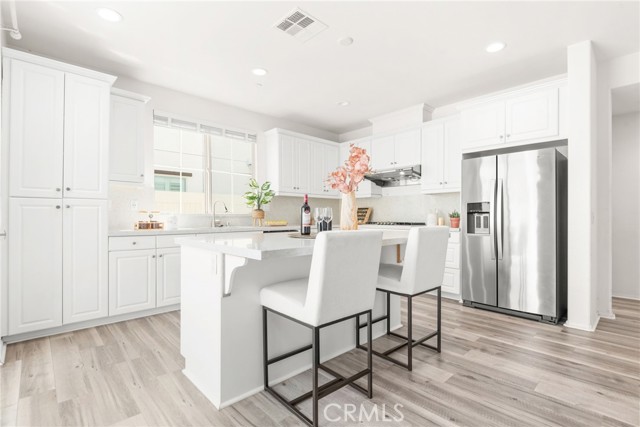 8254 Lily Drive, Rosemead CA: https://media.crmls.org/medias/bf6e330f-a1d1-4141-9877-6303add96af1.jpg