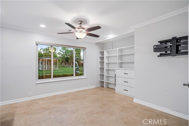Detail Gallery Image 40 of 74 For 2755 W Avenue, Palmdale,  CA 93551 - 5 Beds | 3/1 Baths