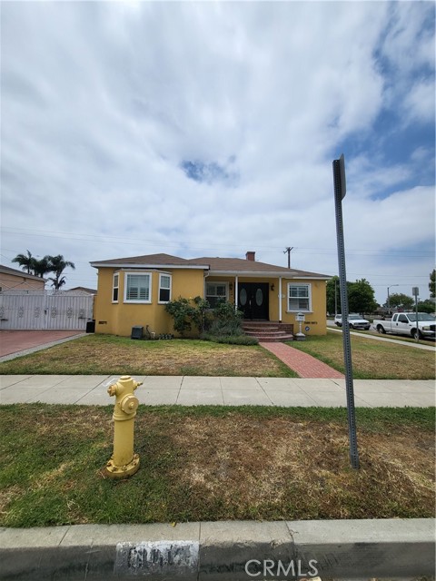 6000 Southside Drive, Los Angeles CA: https://media.crmls.org/medias/bf6fa571-1e16-40fc-b773-aa4a740be8f4.jpg