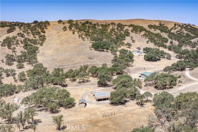 4920 Ranchita Vista Way, San Miguel CA: https://media.crmls.org/medias/bf6faaf0-85b6-4585-aa29-88304ffd3db6.jpg