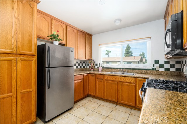 Detail Gallery Image 9 of 17 For 1865 W Greenleaf Ave #G,  Anaheim,  CA 92801 - 1 Beds | 1 Baths