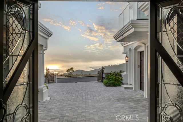 Detail Gallery Image 9 of 70 For 8 Saint Tropez, Laguna Niguel,  CA 92677 - 6 Beds | 7/1 Baths