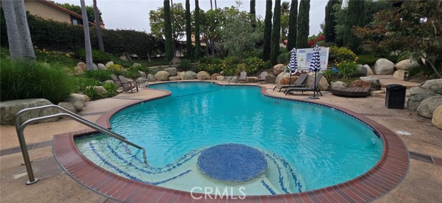 1364 Park Plaza Drive, Long Beach CA: https://media.crmls.org/medias/bf71ff53-ed5b-4fff-aab6-0a8273c14332.jpg