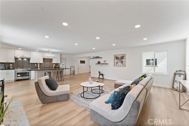 Detail Gallery Image 4 of 28 For 17924 E Kelby St, Covina,  CA 91722 - 4 Beds | 2 Baths
