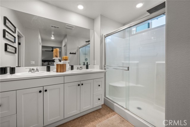 Detail Gallery Image 31 of 58 For 4975 Oak Moss, Fontana,  CA 92336 - 4 Beds | 3 Baths