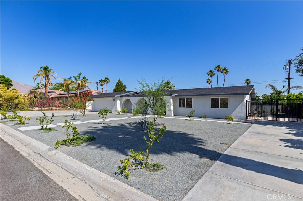 2852 E San Angelo Road