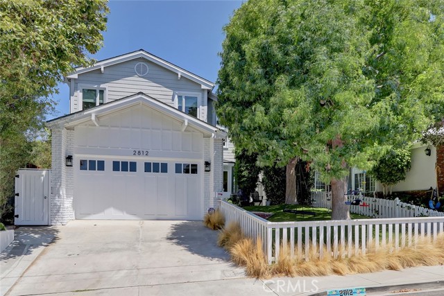2812 Maple Avenue Manhattan Beach, California Located in the highly sought after Tree Section of Manhattan Beach, this 5 bedroom (plus office) remodeled single family home will definitely get your attention. Great street, wonderful block, superior home, this one has it all.