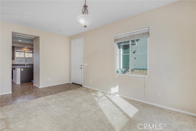 Detail Gallery Image 7 of 35 For 22350 Blue Lupine, Grand Terrace,  CA 92313 - 3 Beds | 2/1 Baths