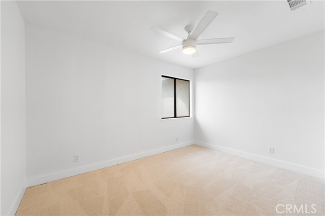 42346 W 47th W Street, Lancaster CA: https://media.crmls.org/medias/bf75c420-ee2d-4f26-84cf-a1d134e58d02.jpg