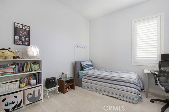 85 Spacial, Irvine CA: https://media.crmls.org/medias/bf770356-a762-443e-a0ce-96146c98931d.jpg