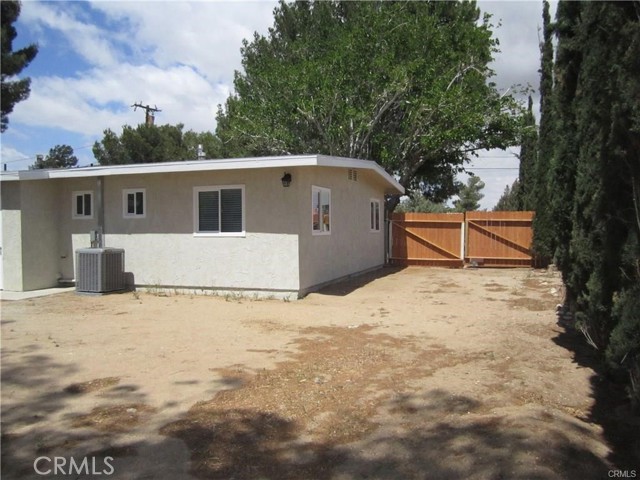 9341 Buckthorn, Hesperia CA: https://media.crmls.org/medias/bf78489c-d7b6-4ff2-bc39-2c964b39d706.jpg