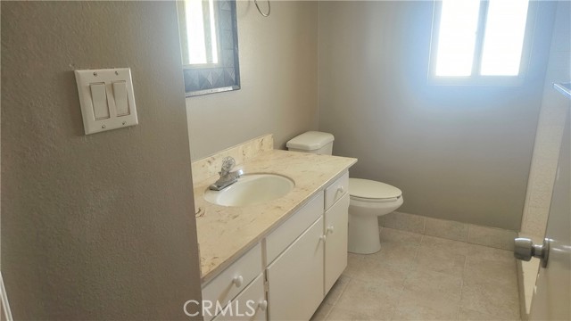 Detail Gallery Image 12 of 36 For 22945 Nadine Cir #B,  Torrance,  CA 90505 - 2 Beds | 2 Baths