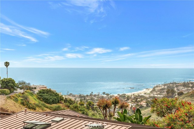 Detail Gallery Image 1 of 28 For 1961 San Remo Dr, Laguna Beach,  CA 92651 - 3 Beds | 2/1 Baths