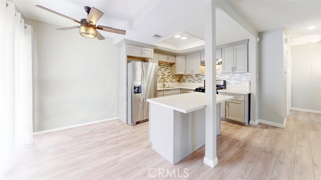 Detail Gallery Image 5 of 14 For 872 W Sierra Madre, Azusa,  CA 91702 - 2 Beds | 1 Baths