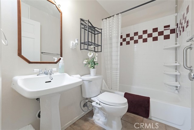 8512 Belford Avenue, Los Angeles CA: https://media.crmls.org/medias/bf78fb66-611a-473d-978b-ccd2b89ba1ce.jpg