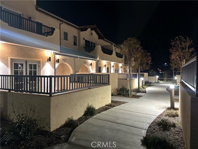 5518 E Los Angeles Avenue, Simi Valley CA: https://media.crmls.org/medias/bf7cb808-cf2c-4e8a-afb2-3a5027423795.jpg