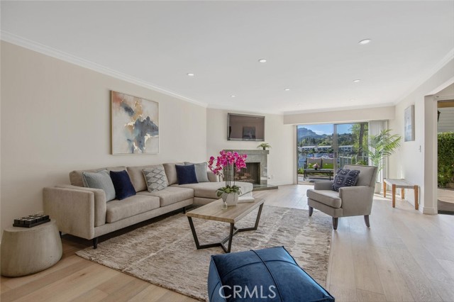 Front Image Thumbnail for CRSR26036501