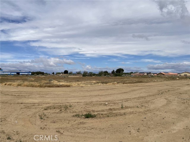 Image 4 of 6 For 0 Cor Ave I Challenger Way