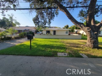311 W Green Street, Claremont CA: https://media.crmls.org/medias/bf7e7ee7-79fb-4996-9042-41f7fa8885cc.jpg