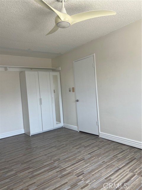 305 N Acacia Avenue, Fullerton CA: https://media.crmls.org/medias/bf7ea598-59dc-4336-8e84-8eade51d3a56.jpg
