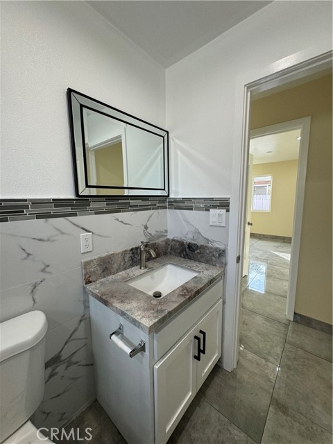 Detail Gallery Image 3 of 7 For 3538 1/4 W 108th St #3538 1/4,  Inglewood,  CA 90303 - 1 Beds | 1 Baths