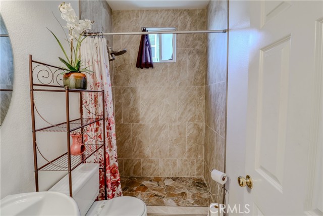 26219 Charismatic Court, Moreno Valley CA: https://media.crmls.org/medias/bf7fd3b8-2247-46ee-a6d9-e2ec90babfc0.jpg
