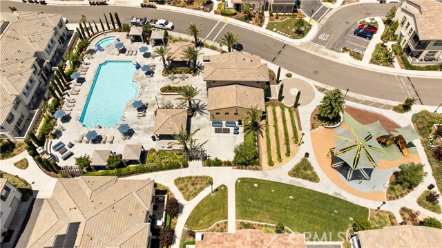 7133 Montecito Lane, Eastvale CA: https://media.crmls.org/medias/bf804477-b6ff-44cf-8da5-4751778a2834.jpg