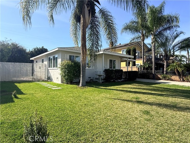 Detail Gallery Image 2 of 17 For 846 E Almond, Brea,  CA 92821 - 3 Beds | 1 Baths