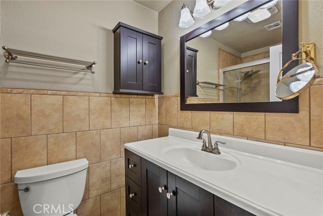 Detail Gallery Image 17 of 33 For 22923 Leadwell, West Hills,  CA 91307 - 3 Beds | 2 Baths