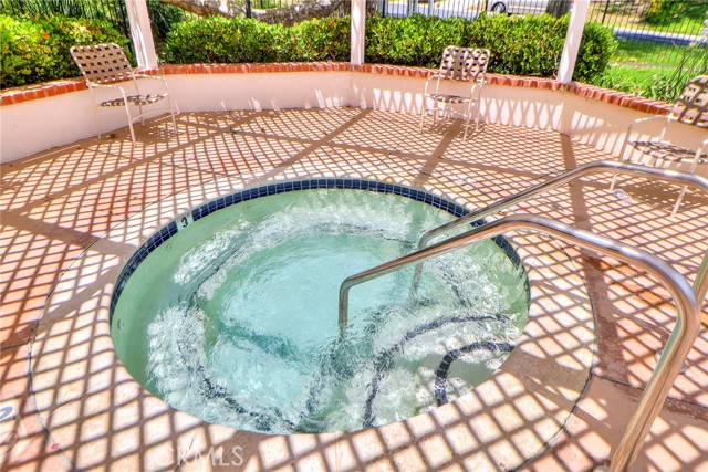 345 Jeremiah Drive, Simi Valley CA: https://media.crmls.org/medias/bf827d04-25b9-4e1a-bba3-191ab6f34673.jpg