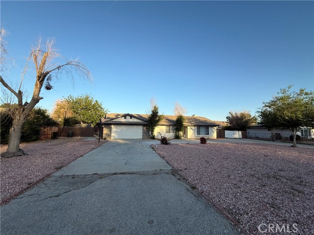 Detail Gallery Image 1 of 33 For 15332 Tuscola Rd, Apple Valley,  CA 92307 - – Beds | – Baths