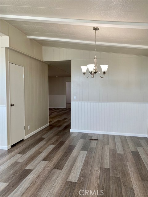 Detail Gallery Image 7 of 39 For 12101 Dale Ave #107,  Stanton,  CA 90680 - 2 Beds | 2 Baths