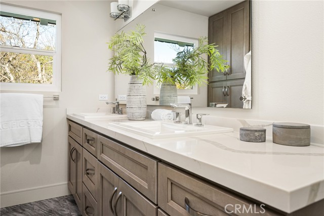 Detail Gallery Image 55 of 60 For 11 Thunder Trl #6,  Irvine,  CA 92614 - 4 Beds | 2/1 Baths