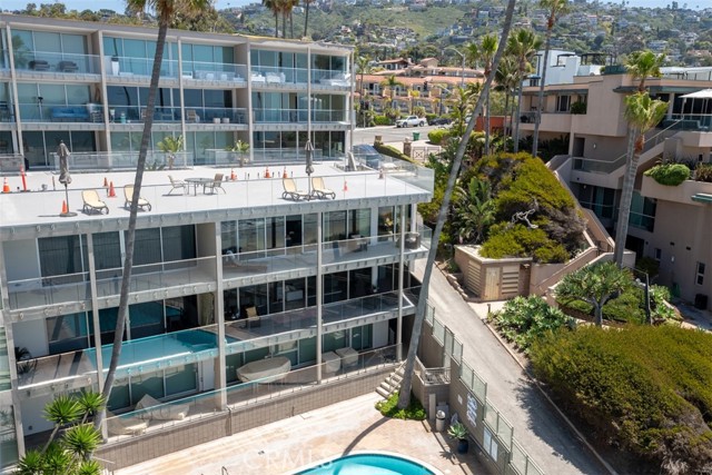 1585 S Coast, Laguna Beach CA: https://media.crmls.org/medias/bf836e3e-304b-4fdb-a514-cbac97b4ecb0.jpg