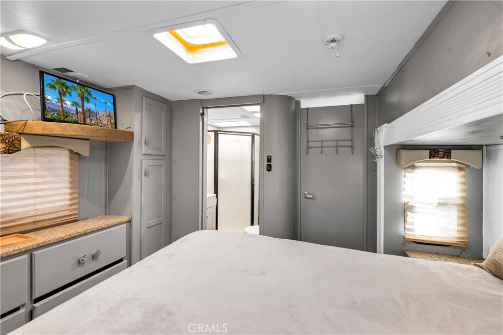 MLS #CV25265417 image #19