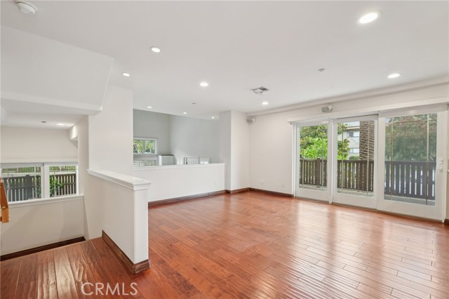 50 Esperanza Avenue, Sierra Madre CA: https://media.crmls.org/medias/bf84c536-3662-4554-9465-1e84528c34b3.jpg