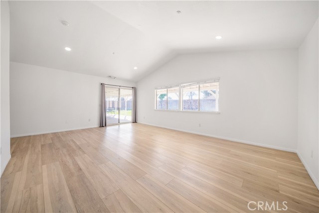 Detail Gallery Image 13 of 39 For 13943 Trigger, Victorville,  CA 92392 - 4 Beds | 3 Baths