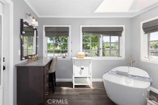 10762 Meads, Orange CA: https://media.crmls.org/medias/bf85fe3b-ea21-4711-8805-cb6842af5b59.jpg