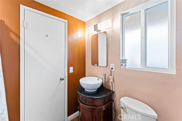 Detail Gallery Image 16 of 30 For 715 N Bush St, Anaheim,  CA 92805 - 3 Beds | 2 Baths