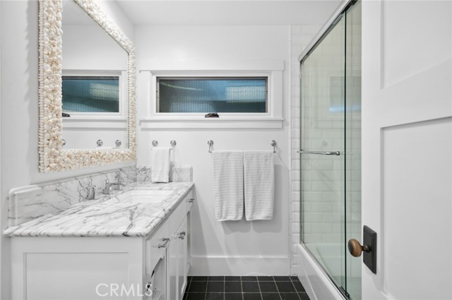 1501 Kathleen Lane, Newport Beach CA: https://media.crmls.org/medias/bf8622d5-4c8a-4d45-abcb-e3106c3e459c.jpg