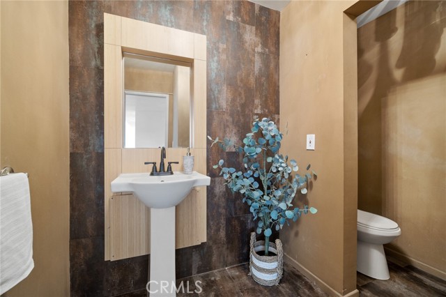 Detail Gallery Image 20 of 42 For 5339 Newcastle Ave #112,  Encino,  CA 91316 - 3 Beds | 2 Baths
