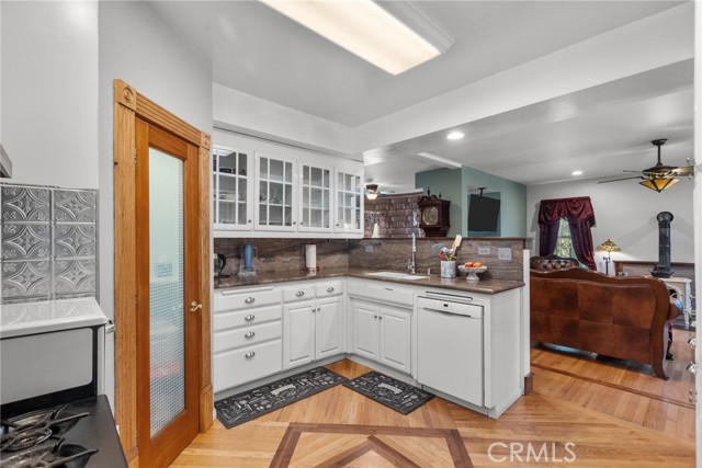 Detail Gallery Image 17 of 74 For 1015 Lorsch St, Frazier Park,  CA 93225 - 4 Beds | 3/1 Baths