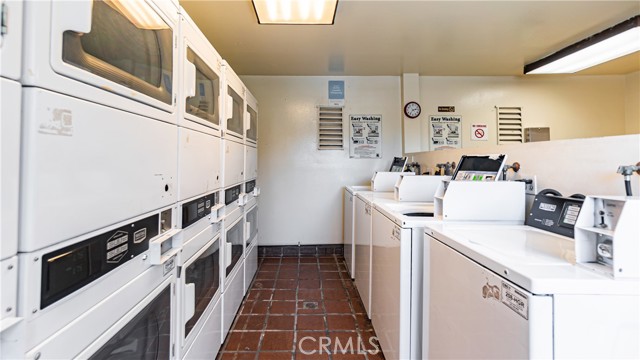 13722 Red Hill Avenue, Tustin CA: https://media.crmls.org/medias/bf876baa-126f-487d-ac6c-dafd07a662e4.jpg