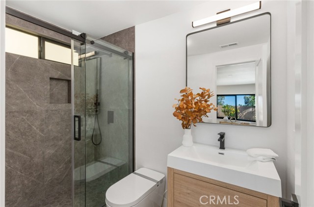 Image 17 of 33 For 17231 Lido Ln