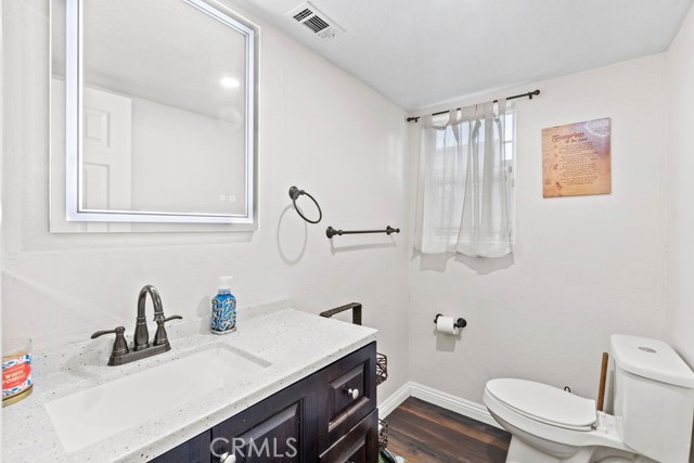 Detail Gallery Image 15 of 30 For 18529 Arrowhead Bld, San Bernardino,  CA 92407 - 3 Beds | 2/1 Baths