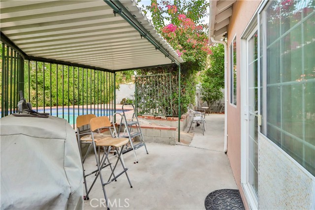 Detail Gallery Image 29 of 41 For 22121 Cantara St, Canoga Park,  CA 91304 - 3 Beds | 2 Baths